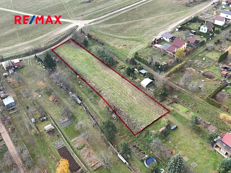Prodej stavebního pozemku 2 142 m² - foto 5