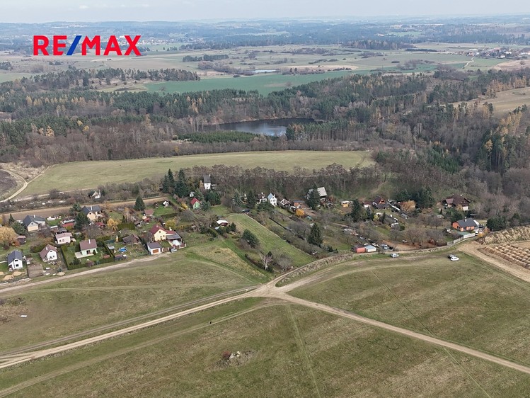 Prodej stavebního pozemku 2 142 m² - foto 7