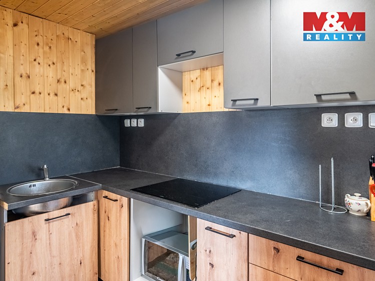 Prodej stavebního pozemku 4 705 m² - foto 3