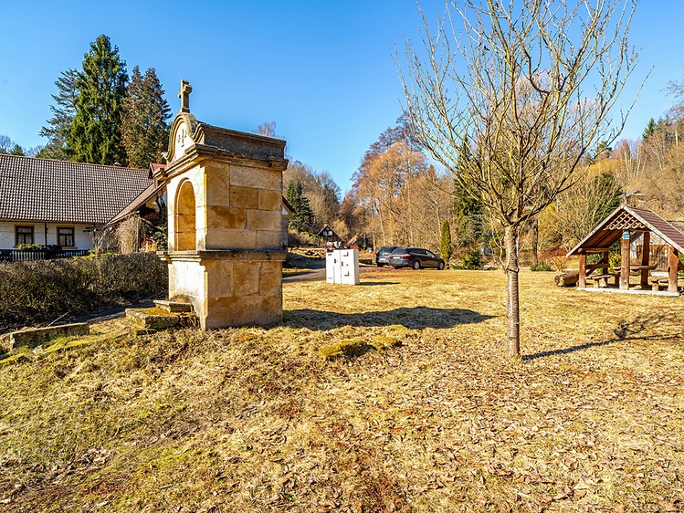 Prodej stavebního pozemku 651 m² - foto 8