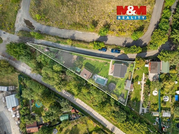Prodej stavebního pozemku 559 m² - foto 1