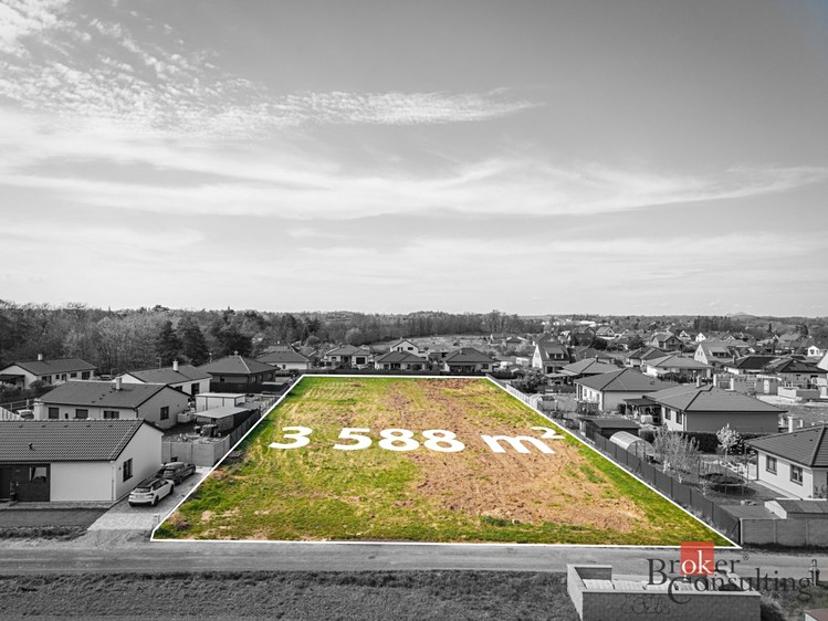 Prodej stavebního pozemku 3 588 m² - foto 2