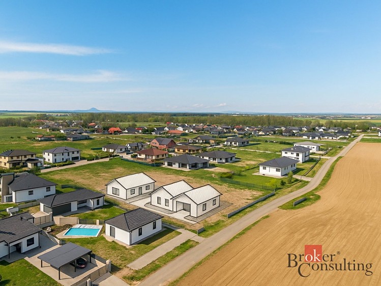 Prodej stavebního pozemku 3 588 m² - foto 5