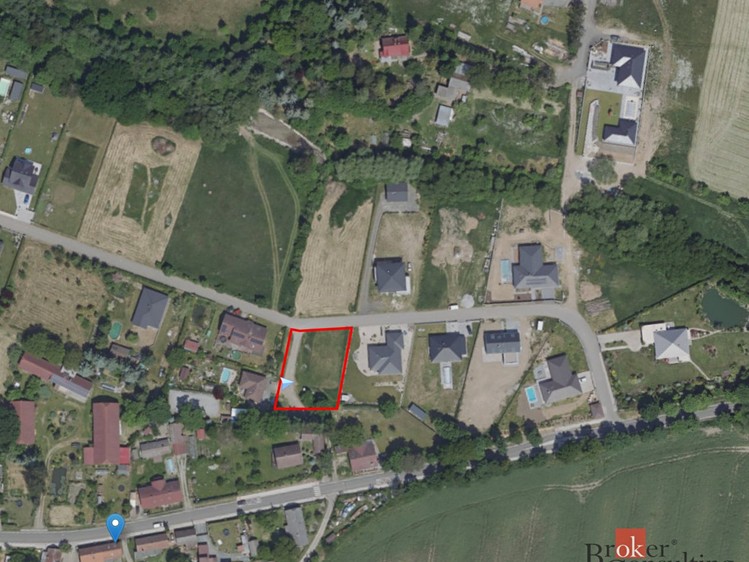 Prodej stavebního pozemku 1 245 m² - foto 1