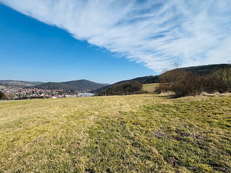 Prodej stavebního pozemku 1 880 m² - foto 3