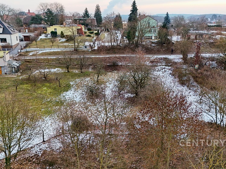 Prodej stavebního pozemku 994 m² - foto 3