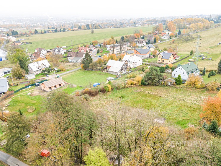 Prodej stavebního pozemku 2 947 m² - foto 1