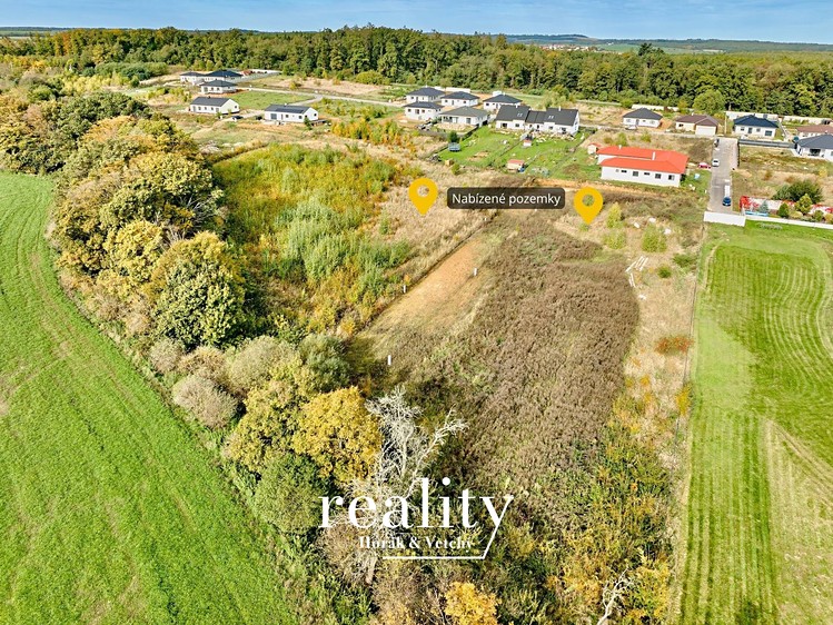 Prodej stavebního pozemku 708 m² - foto 4