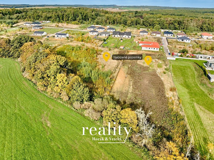 Prodej stavebního pozemku 708 m² - foto 5