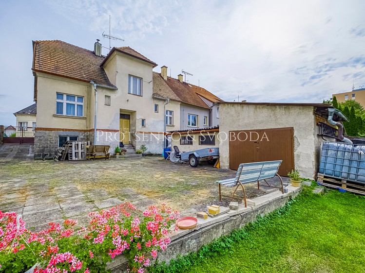 Prodej činžovního domu 220 m² - foto 2