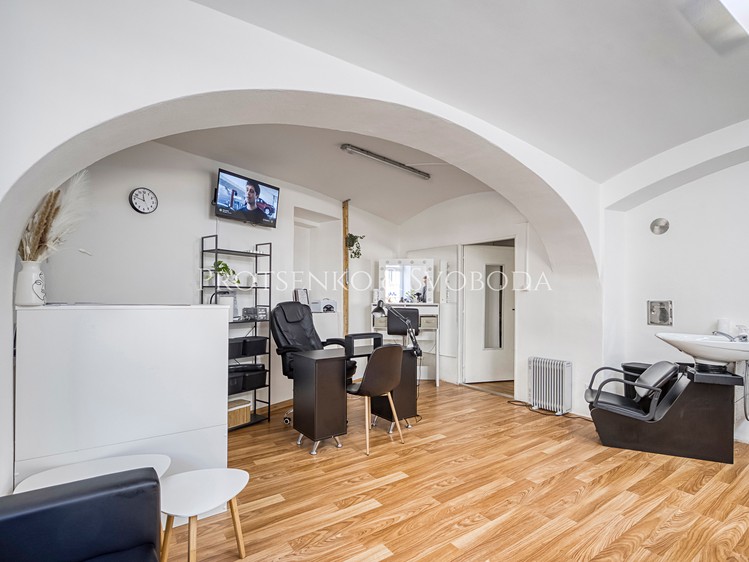 Prodej činžovního domu 200 m² - foto 2