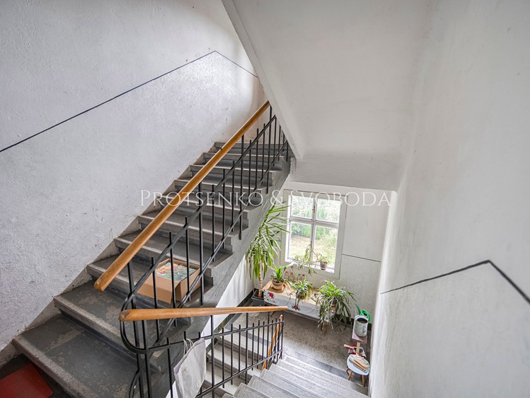 Prodej činžovního domu 652 m² - foto 4