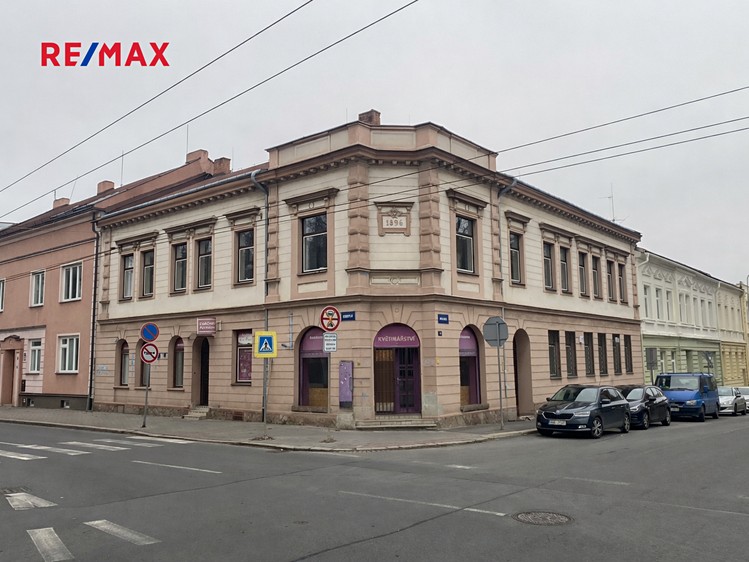 Prodej podílu 1/2 činžovního domu 206 m² - foto 1