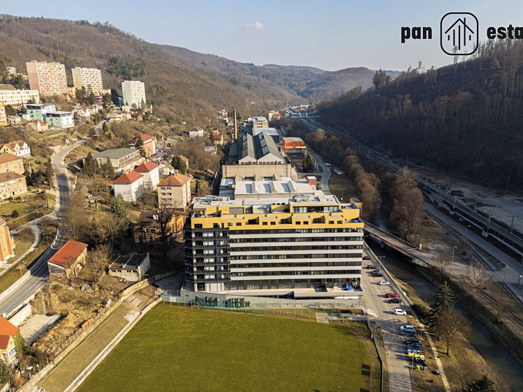 Prodej obchodního prostoru 63 m² - foto 2