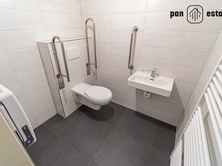Prodej obchodního prostoru 63 m² - foto 7