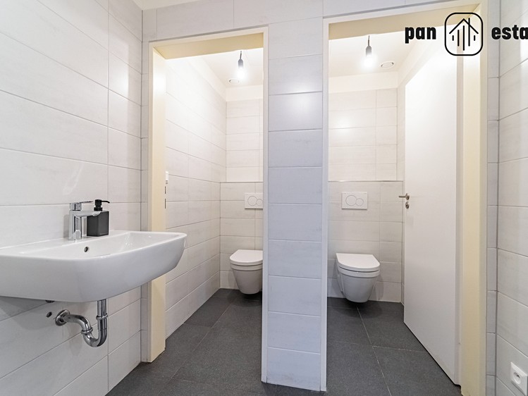 Prodej obchodního prostoru 63 m² - foto 8