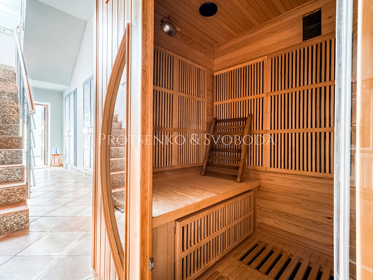 Prodej činžovního domu 490 m² - foto 5