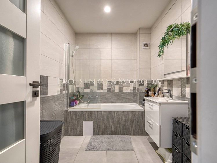 Prodej činžovního domu 186 m² - foto 8