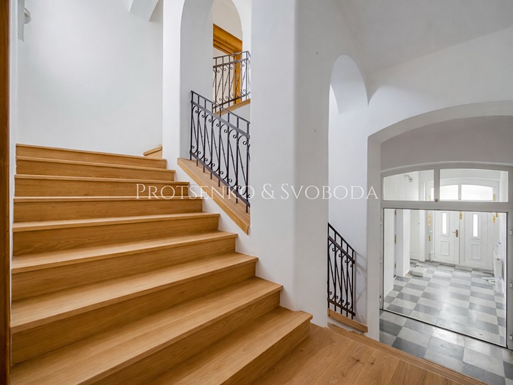 Prodej činžovního domu 418 m² - foto 8