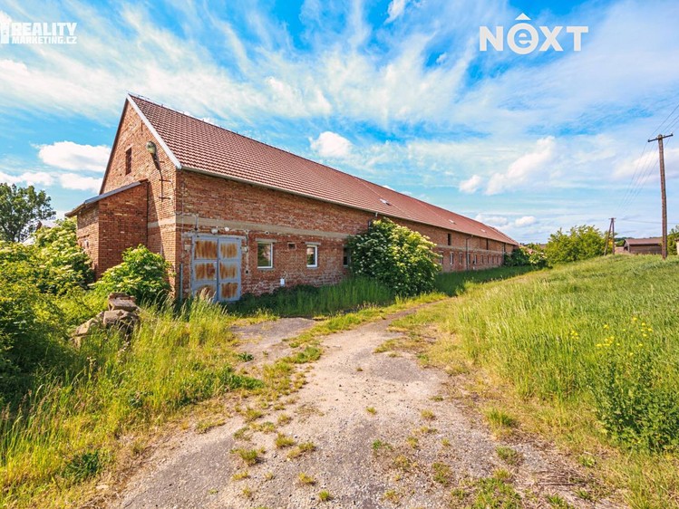 Prodej skladového prostoru 1 758 m² - foto 1