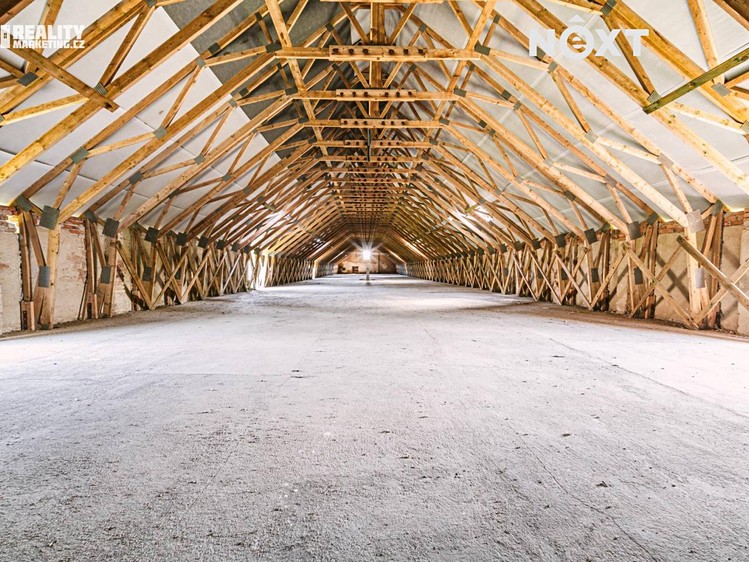 Prodej skladového prostoru 1 758 m² - foto 2