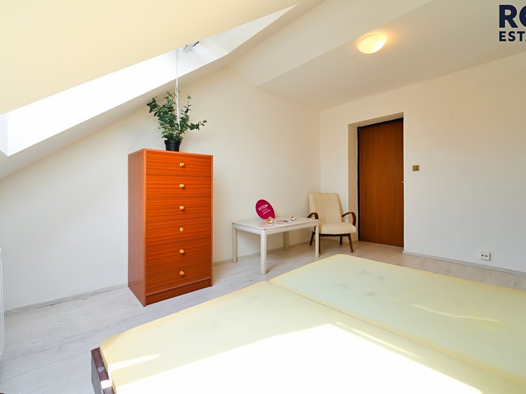 Prodej činžovního domu 191 m² - foto 3