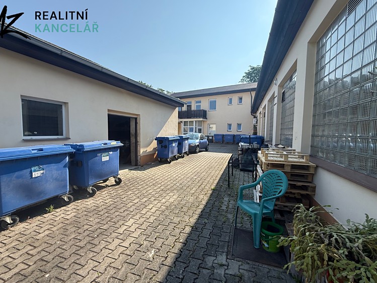 Prodej komerční nemovitosti 608 m² - foto 8
