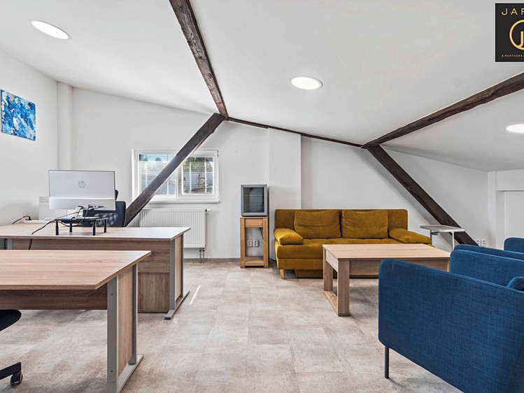 Prodej kanceláře 228 m² - foto 4