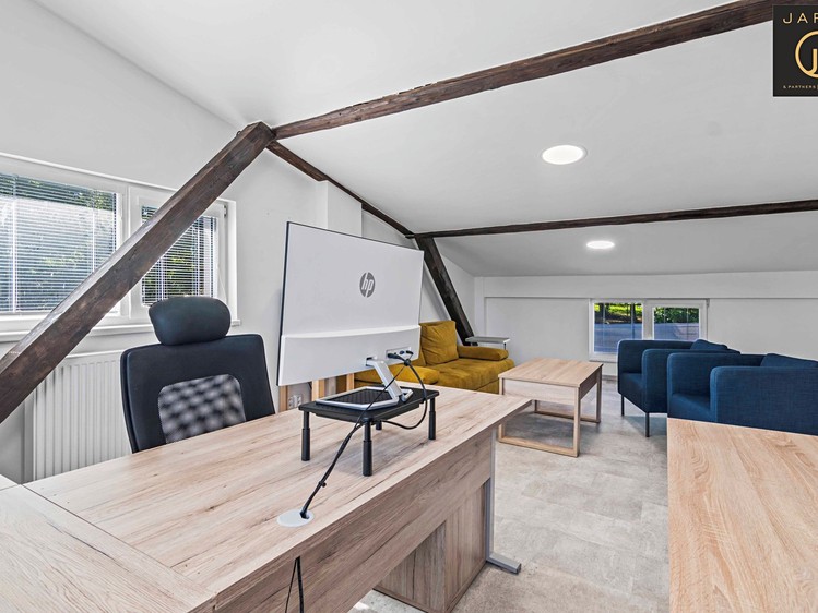 Prodej kanceláře 228 m² - foto 6