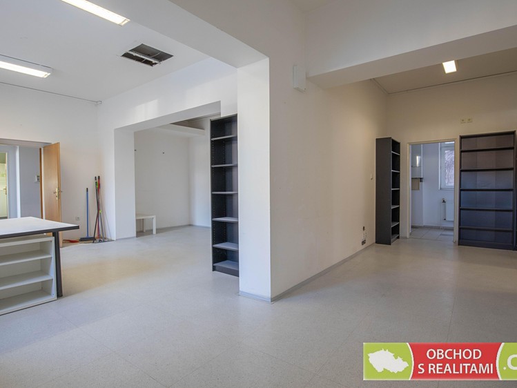 Prodej komerční nemovitosti 612 m² - foto 8