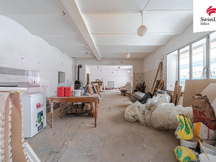Prodej obchodního prostoru 194 m² - foto 2
