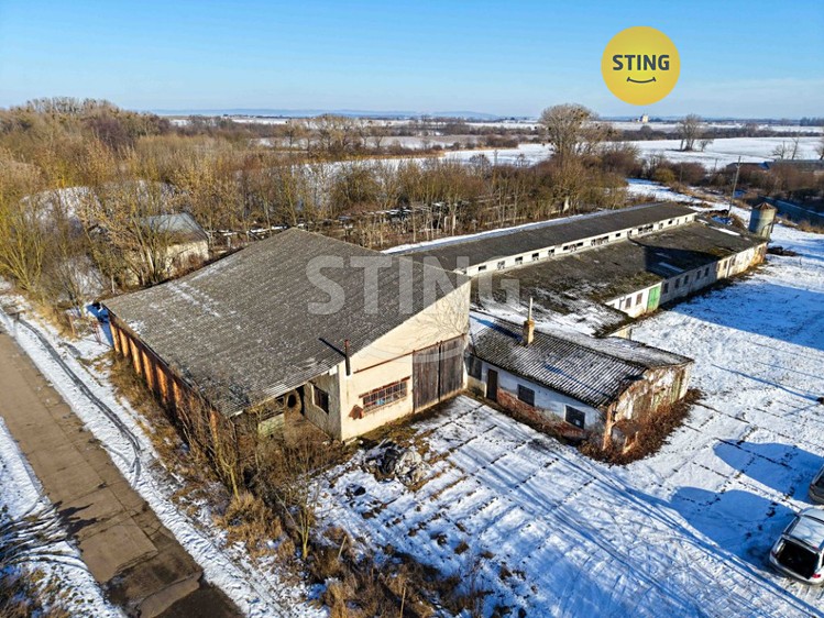 Prodej zemědělského objektu 3 200 m² - foto 1