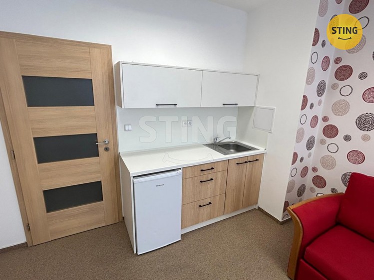 Prodej kanceláře 46 m² - foto 4