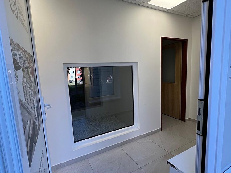 Prodej kanceláře 92 m² - foto 8