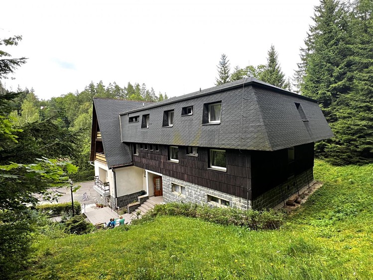 Prodej ubytovacího zařízení 1 200 m² - foto 3