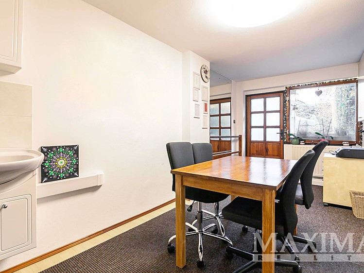 Prodej obchodního prostoru 300 m² - foto 3