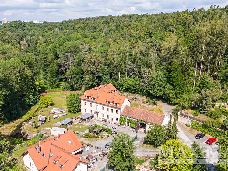 Prodej činžovního domu 1 009 m² - foto 3