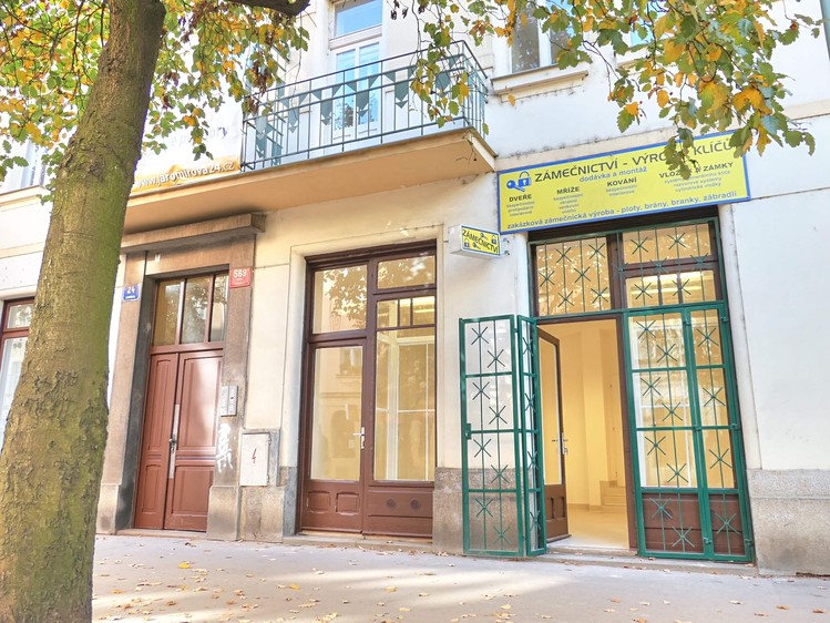 Prodej obchodního prostoru 34 m² - foto 1