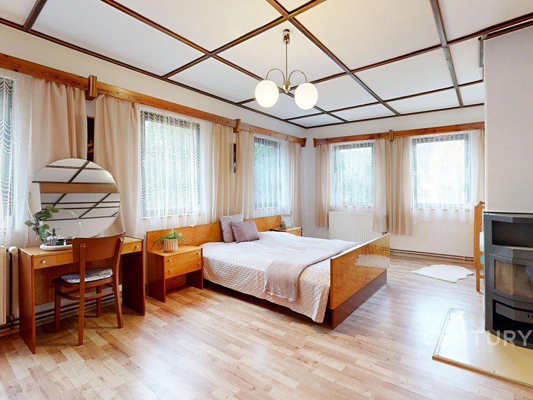 Prodej komerční nemovitosti 220 m² - foto 2