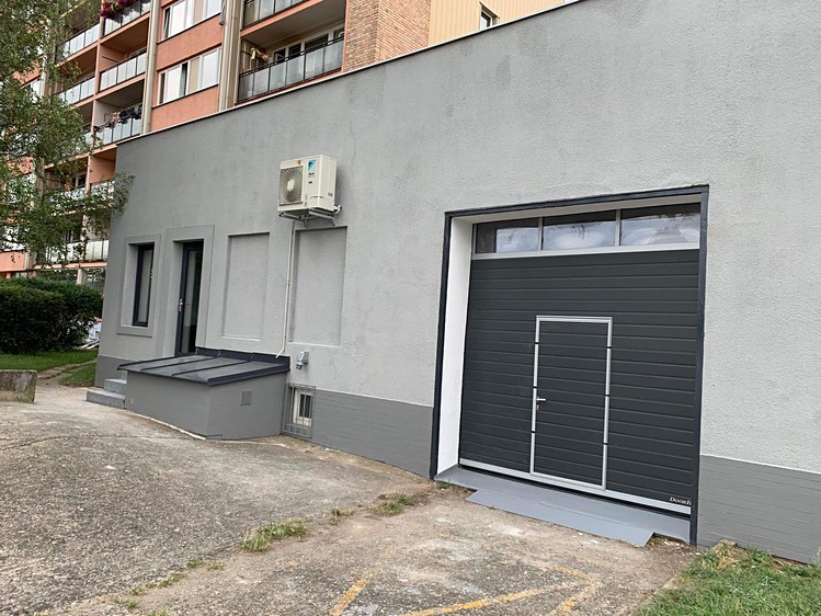 Prodej obchodního prostoru 210 m² - foto 5