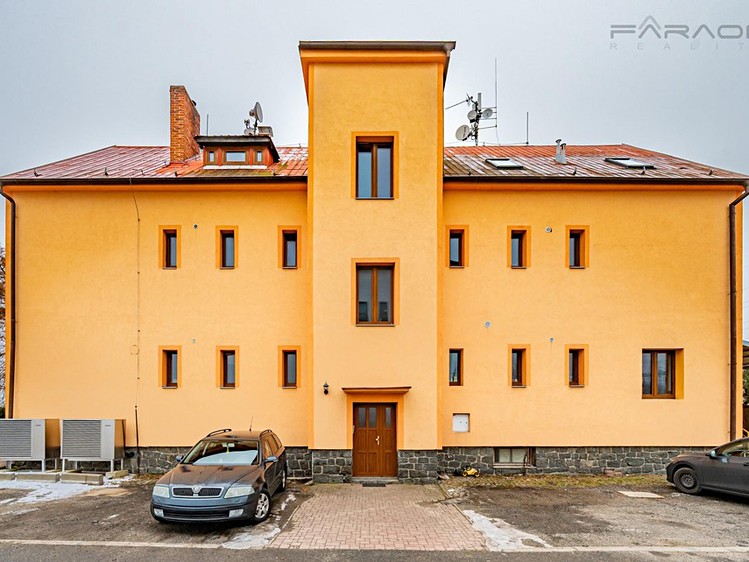 Prodej činžovního domu 550 m² - foto 1