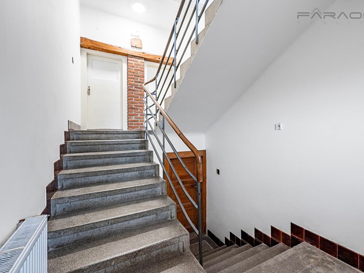 Prodej činžovního domu 550 m² - foto 5