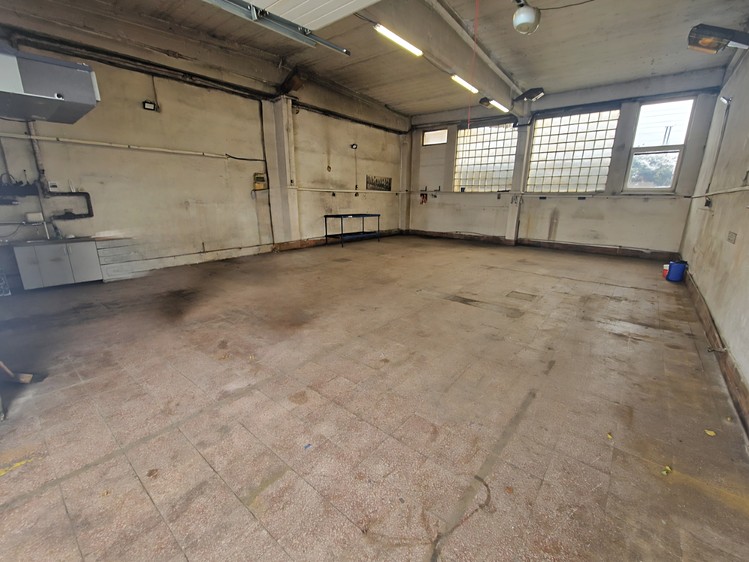 Prodej výrobní haly, prostoru 728 m² - foto 5