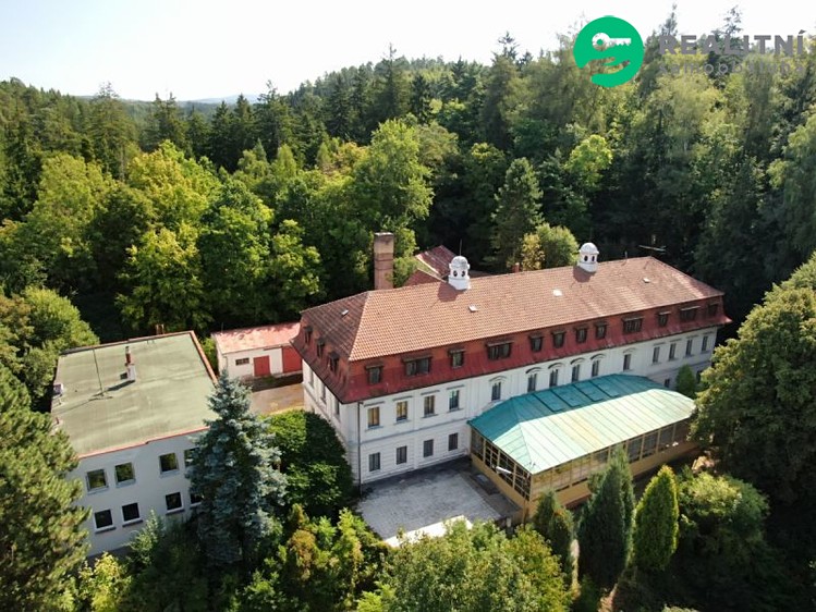 Prodej ubytovacího zařízení 1 720 m² - foto 1