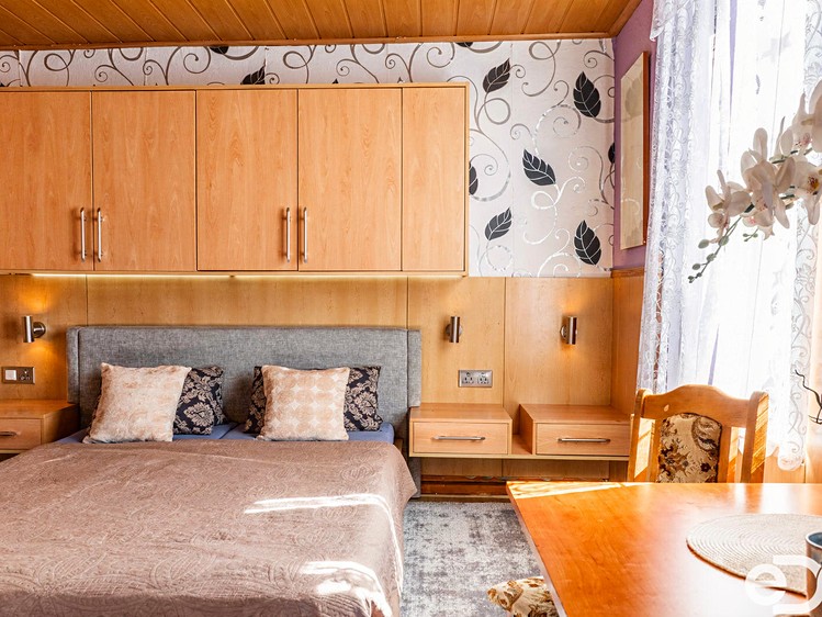 Prodej ubytovacího zařízení 290 m² - foto 1