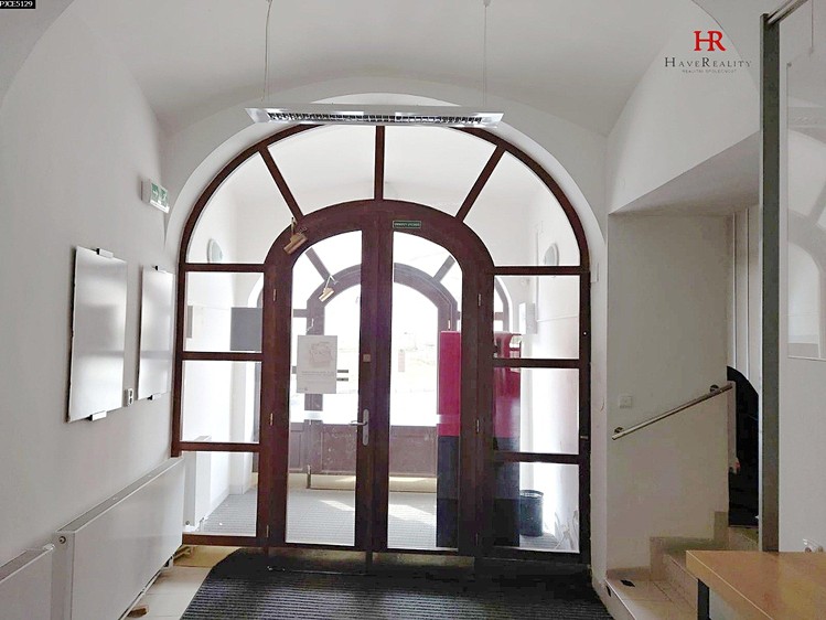 Pronájem kanceláře 95 m² - foto 7