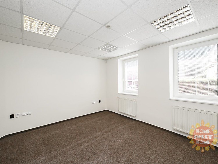 Pronájem kanceláře 60 m² - foto 3