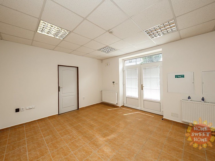 Pronájem kanceláře 60 m² - foto 4