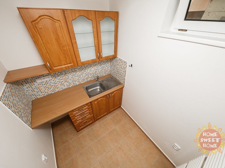 Pronájem kanceláře 60 m² - foto 5