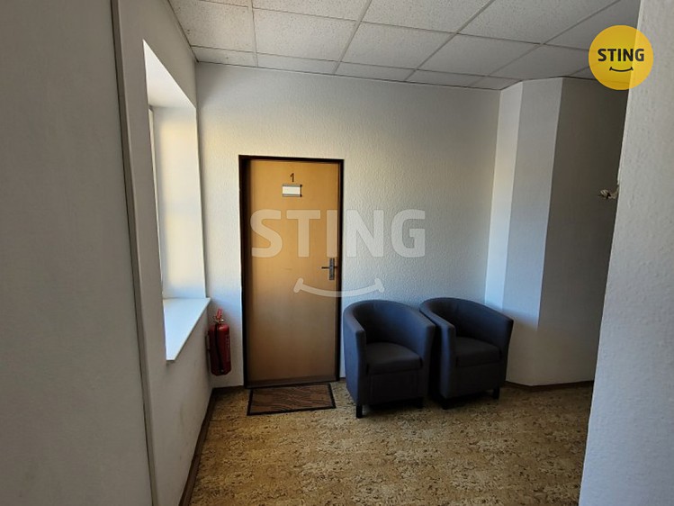 Pronájem kanceláře 10 m² - foto 3